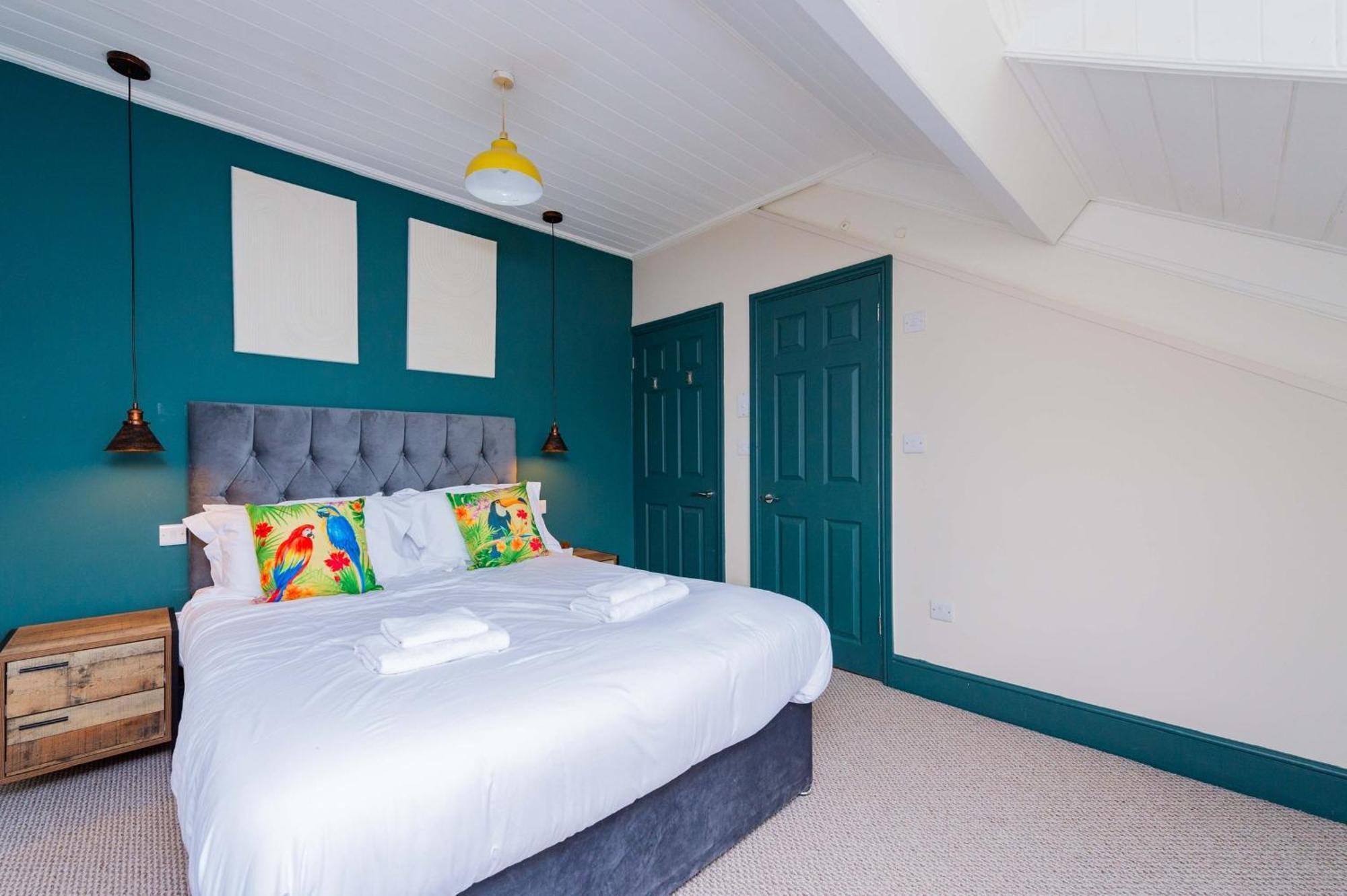 Snowdon House, 8 Bedrooms, Sleep 16, Close To Blackrock Sand Porthmadog Zewnętrze zdjęcie